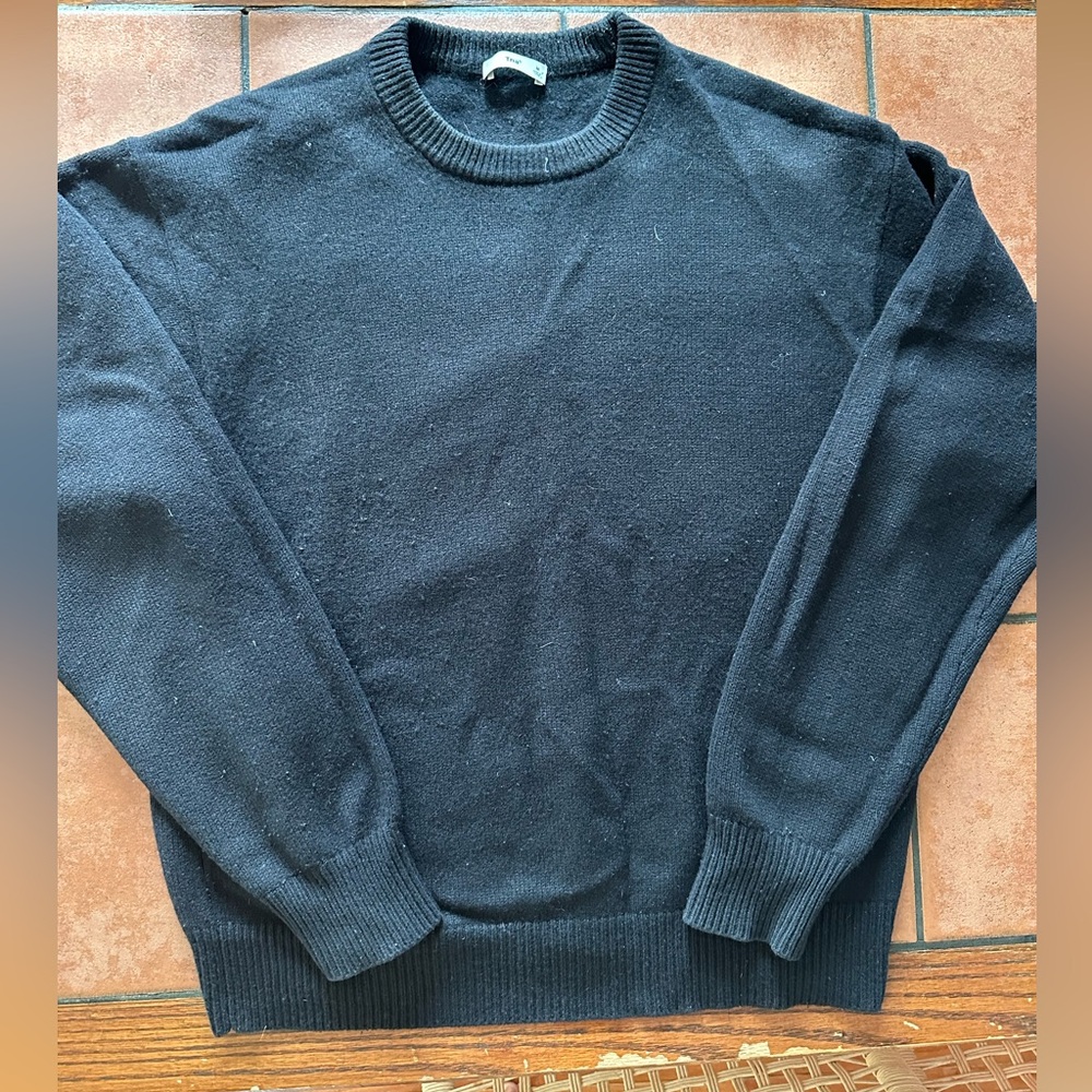 Aritzia black crewneck sweater